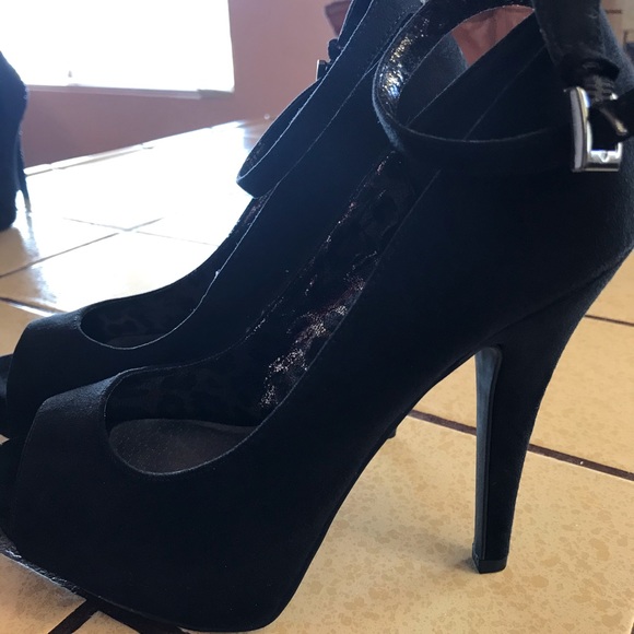 G BY GUESS Black Suede Heels - Picture 6 of 8